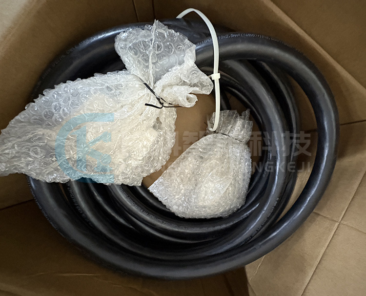 庫(kù)卡機(jī)械臂動(dòng)力線纜00-326-306 X30
