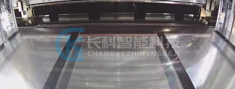 尼得科三協機械臂搬運玻璃基板 尼得科三協機械臂搬運玻璃基板